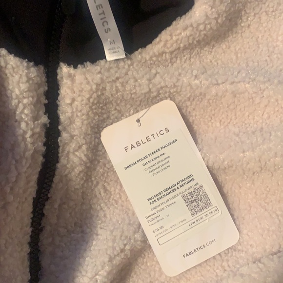 BNWT Fabletics Dream Polar Fleece Pullover Cream&Black M - Picture 3 of 3